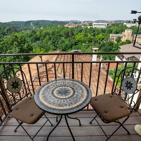 Historic Apartment In The Heart Of The City Veliko Tŭrnovo Exterior foto