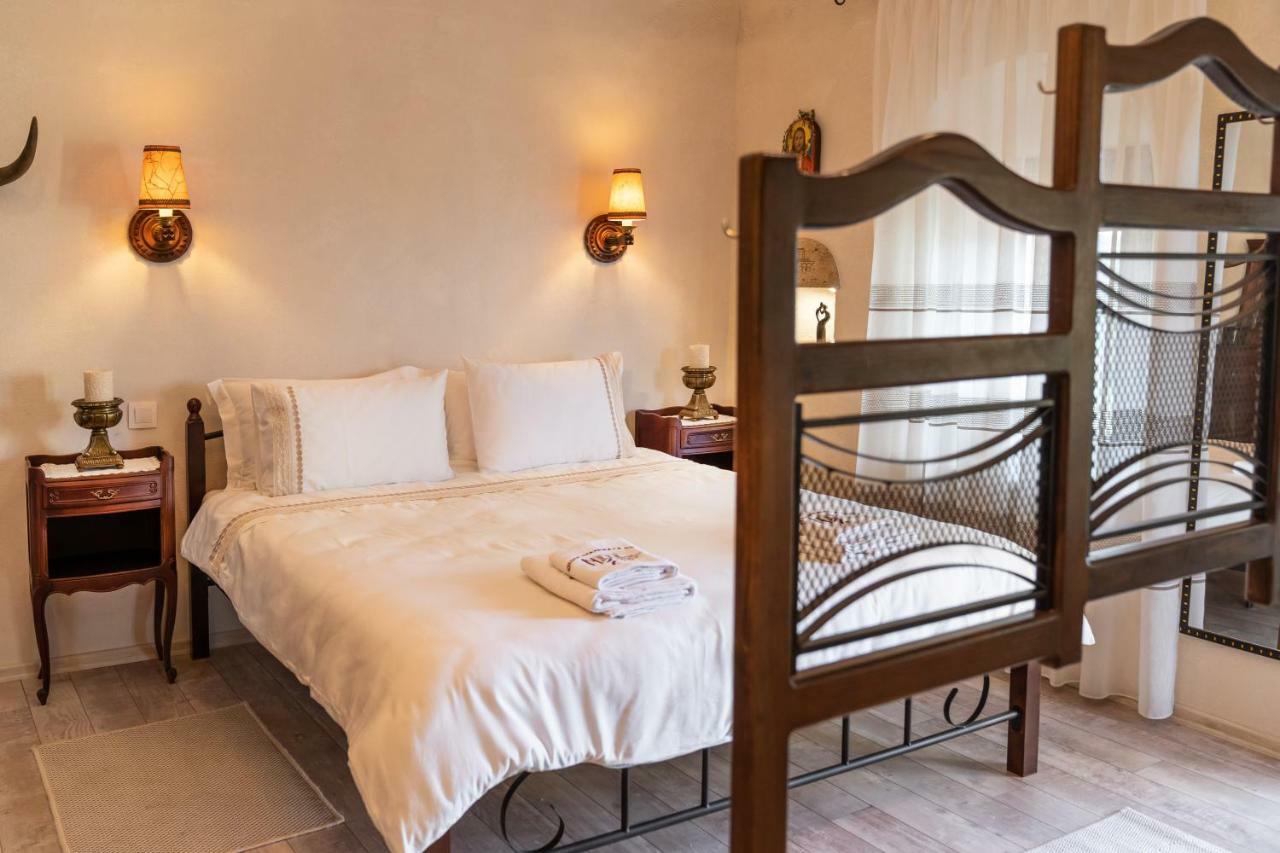 Historic Apartment In The Heart Of The City Veliko Tŭrnovo Exterior foto