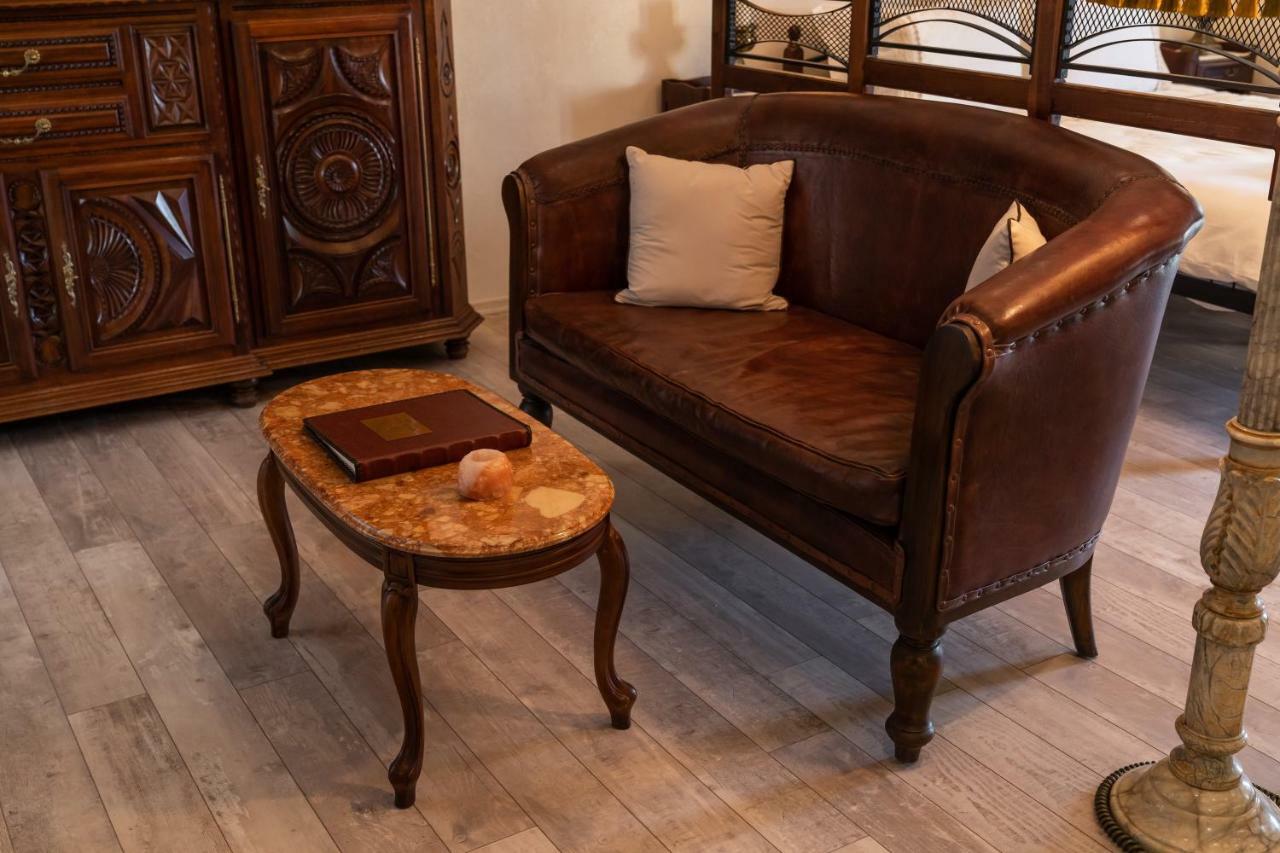 Historic Apartment In The Heart Of The City Veliko Tŭrnovo Exterior foto