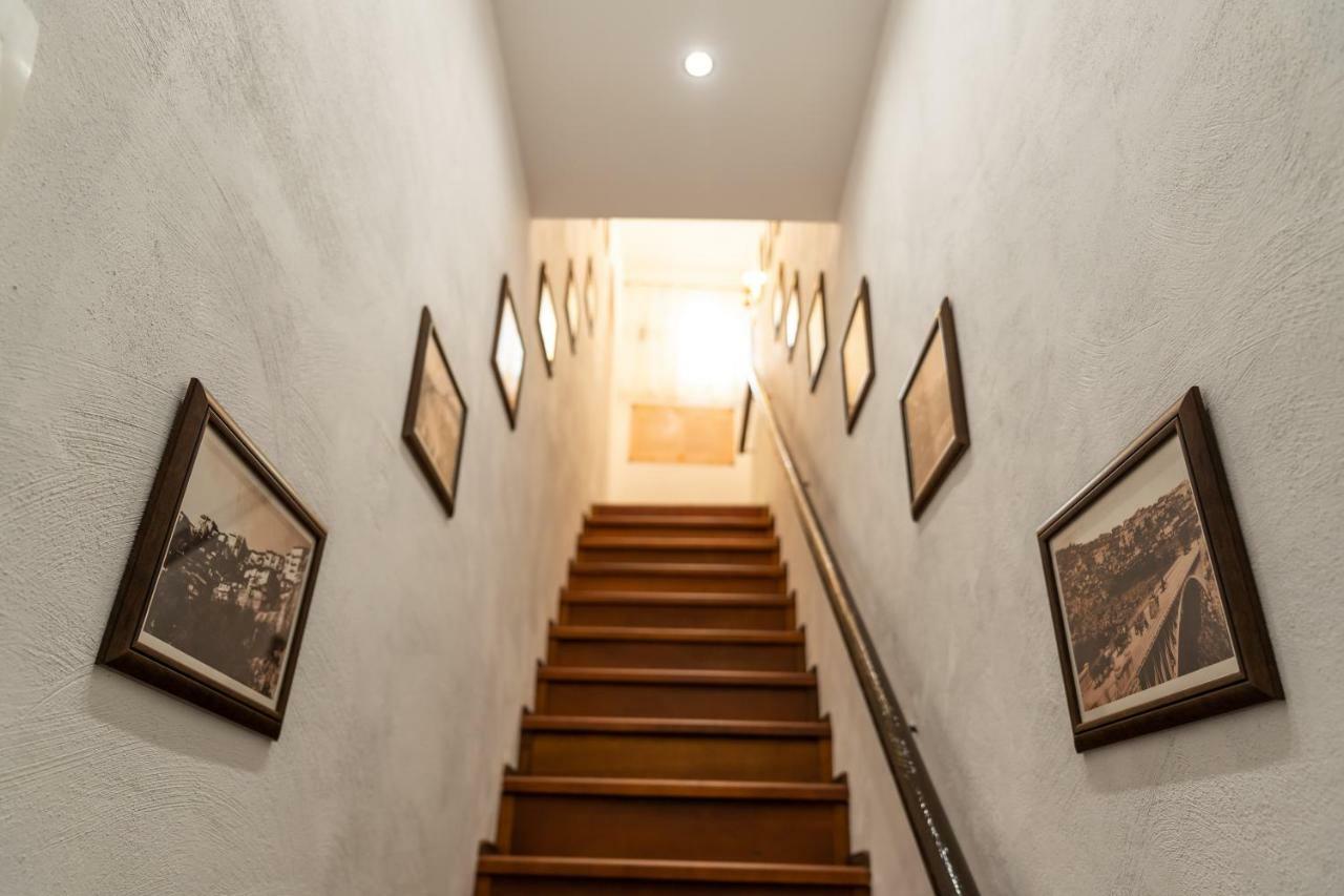 Historic Apartment In The Heart Of The City Veliko Tŭrnovo Exterior foto
