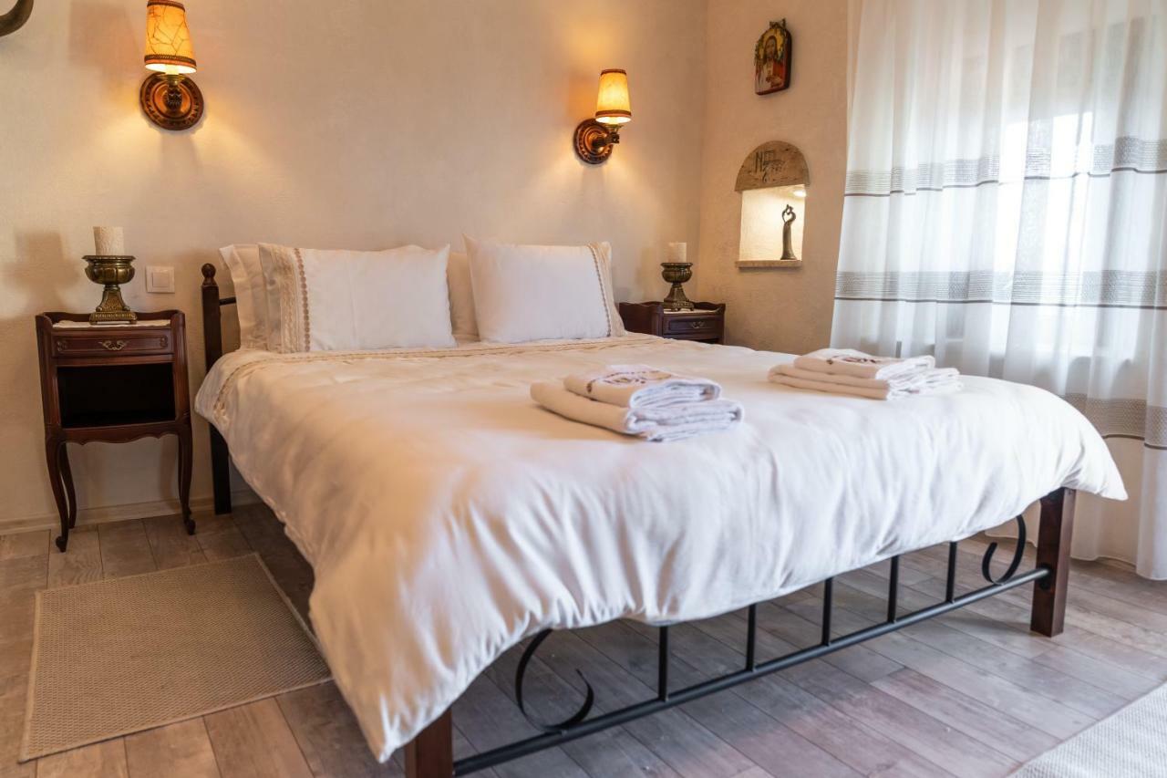 Historic Apartment In The Heart Of The City Veliko Tŭrnovo Exterior foto